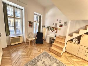 Peaceful Flat by the City Park and the Arena