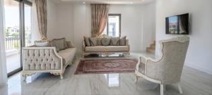 Coast Villa A Kemer Göynük Canyon with Resort Pool and sea view