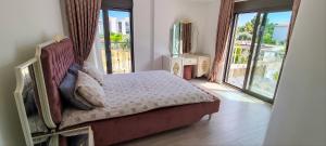 Coast Villa A Kemer Göynük Canyon with Resort Pool and sea view