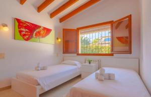 Beautiful villa with private pool, ocean view, garden