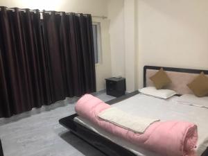 Hotel Crown Kakarvitta