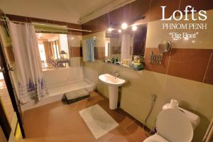 BNB Khmer - Loft Riverside Phnom Penh Big Boat