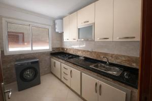 Cozy Retreat 3 Min to TGV center Fast Wi-Fi