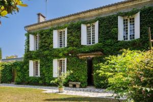Une parenthèse de charme avec grand jardin
