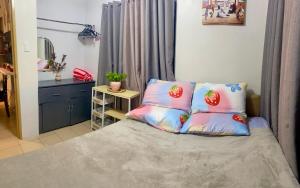 Harvest Moon Stays Strawberry Suite
