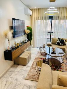 Cozy Apartment with Sea View Pool and Private Parking Zenata Eco City