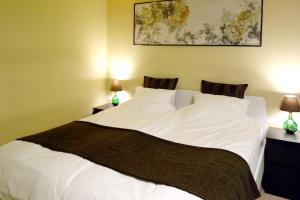 Vivid Rozsa Apartment