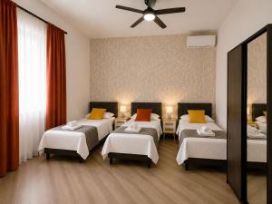 Myomax Guesthouse Hospety Group