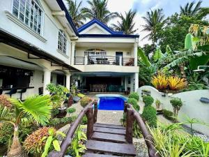 Avana Hills Tagaytay Holiday Villa