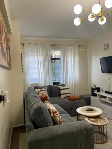 Mo-luxe stays at Thome White House apartment