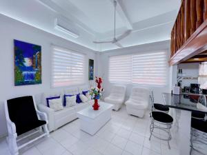 Charming three-bedroom apartment located in the historic walled city center of Cartagena