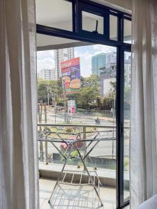 Spacious studio with a balcony and gym