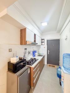Spacious studio with a balcony and gym