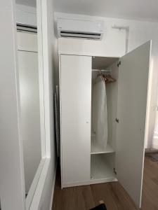 Cozy Apartment with Work-Space in Thessaloniki