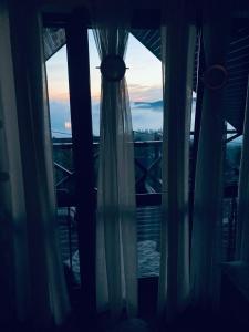 Domek Madib -Pokoj do wynajecia góry,nocleg Beskidy, widoki, jezioro, stadnina koni, grill, domek, apartament, wypoczynek, cisza, spokój, nocleg,pokój do wynajęcia Sucha Beskidzka