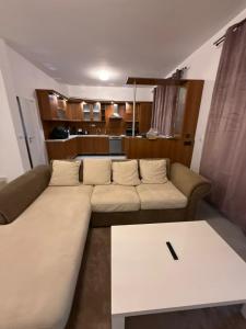 Spacious 4-Bedroom Townhouse in Green Life Resort