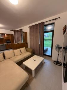 Spacious 4-Bedroom Townhouse in Green Life Resort