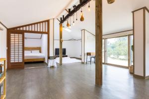 Private Stay in Mandarin Orchard, 100m from Sea