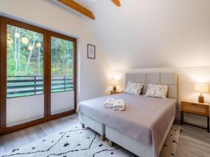 Large holiday villa with garden, sauna and jacuzzi