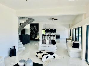 Emotions By Ironshore Resort Ltd