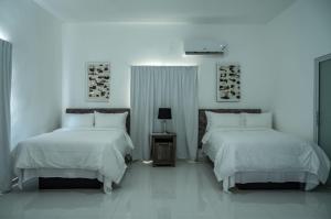 Emotions By Ironshore Resort Ltd