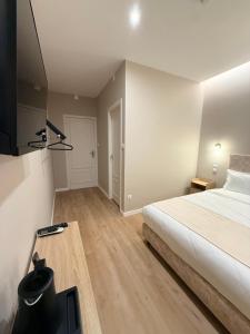 Residencia LIS B&B and Parking