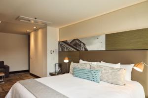 EK Hotel By Preferred Hotels Group