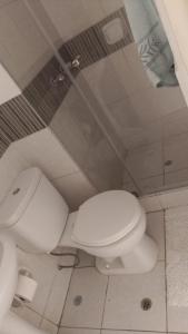 II HERMOSO Y CENTRICO CERCA INEN 2 DO PISO CON PATIO MIRAFLORINO Y BALCON 5 Min MIRAFLORES
