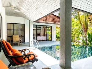 Homey 3Br Villa Private Pool & Walk to Beach