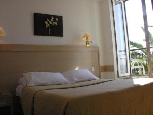 Hotels Hotel La Flore : photos des chambres