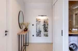 Modern Glyfada Coastal Getaway
