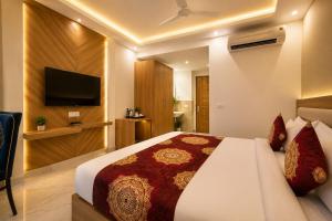DCapitol Hotels Mahipalpur Free Airport Pickup & Drop