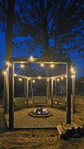 Year-Round Heated Pool - Hot Tub - Fire Pit