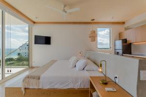 Live by the sea - Luxury beach king size bed - wifi