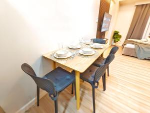 3222T4 Avida Riala IT Park Studio Unit 450 Mbps WiFi