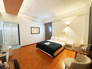 At The Pad Hotel & Villas