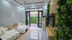 Modern 4 Bedroom Home Near My Khe Beach - 1 Min Walk
