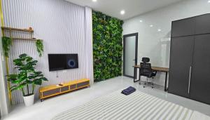 Modern 4 Bedroom Home Near My Khe Beach - 1 Min Walk