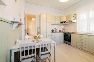 Angels Nest - Holiday Home in Ialysos