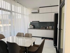 PQFamily House