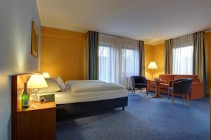 Standard Triple Room room in Centro Park Hotel Berlin-Neukölln