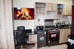 Carnelian South Suite