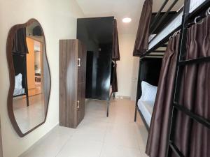 Legasi Kampung Baru Backpackers Guesthouse