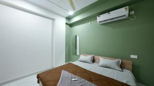 Olive & Ivory retreat 3bhk Khajaguda