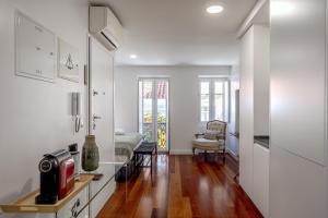 ESTRELA RIVERSIDE STUDIOS by Homing