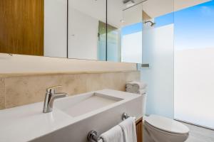 Oceanfront loft in Cruz de Huanacaxtle wpool & WiFi