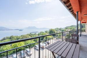 The Lake Balcony Baveno