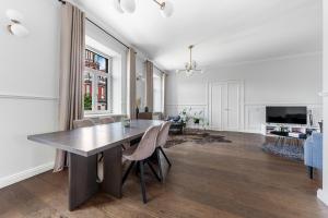 Stylish and Spacious apt in Old Town of Vilnius VS