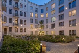 Functional Studio Close to the Metro in Warsaw by Noclegi Renters