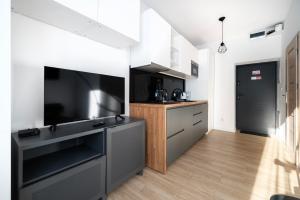 Wodna Modern Loft Studio by BookingHost